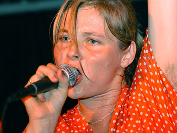 Bernadette La Hengst