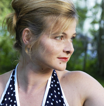 Bernadette La Hengst