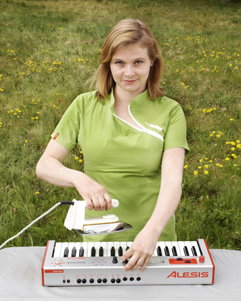 Bernadette La Hengst